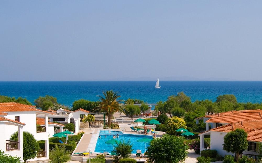 Fito Aqua Bleu Resort Pythagoreio  Ngoại thất bức ảnh